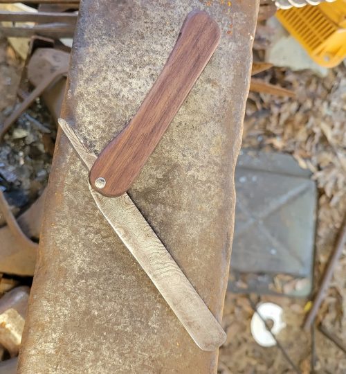 Damascus Straight Razor